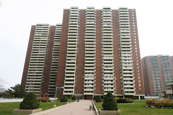 5 Massey Square, Toronto, ON M4C 5L6