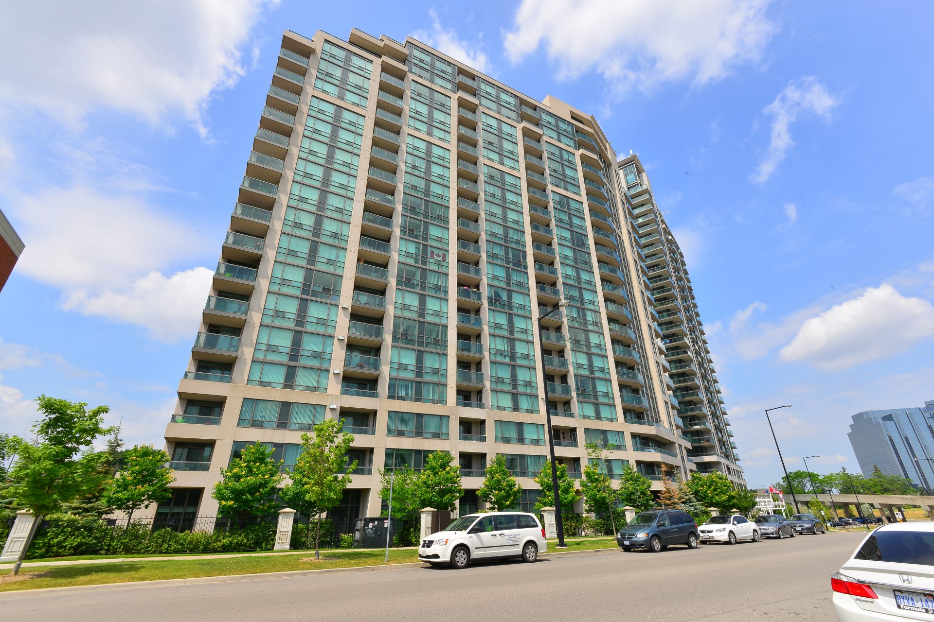 68 Grangeway Avenue , Toronto, ON M1H 0A1 - 2
