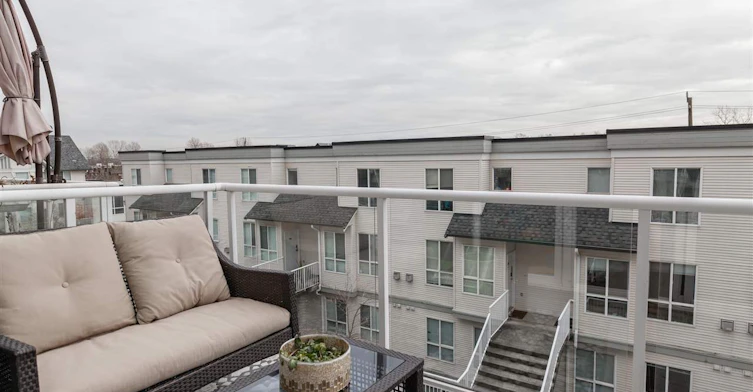 2728 Chandlery Place, Vancouver, BC V5S 4S6