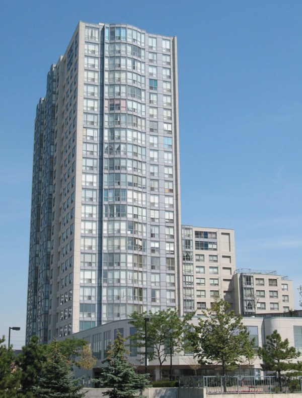 1450 Midland Avenue, Toronto, ON M1P 2R7