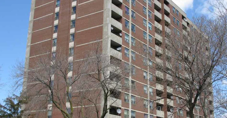 945 Midland Avenue, Toronto, ON M1K 4G5