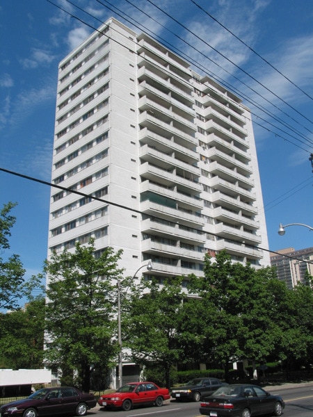 890 Mount Pleasant Road, Toronto, ON M4P 2L4