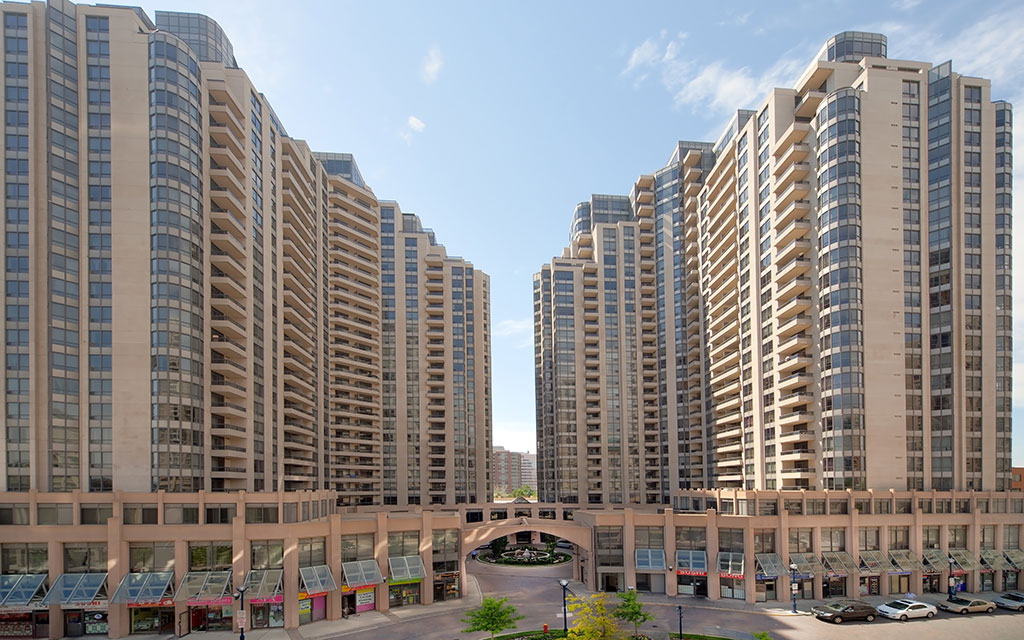 15 Northtown Way, Toronto, ON M2N 7A2