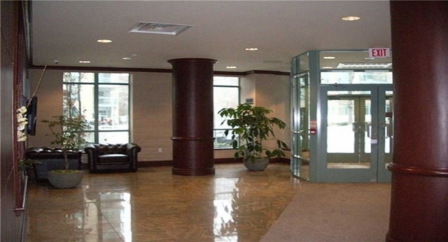 28 Olive Avenue, Toronto, ON M2N 4N5