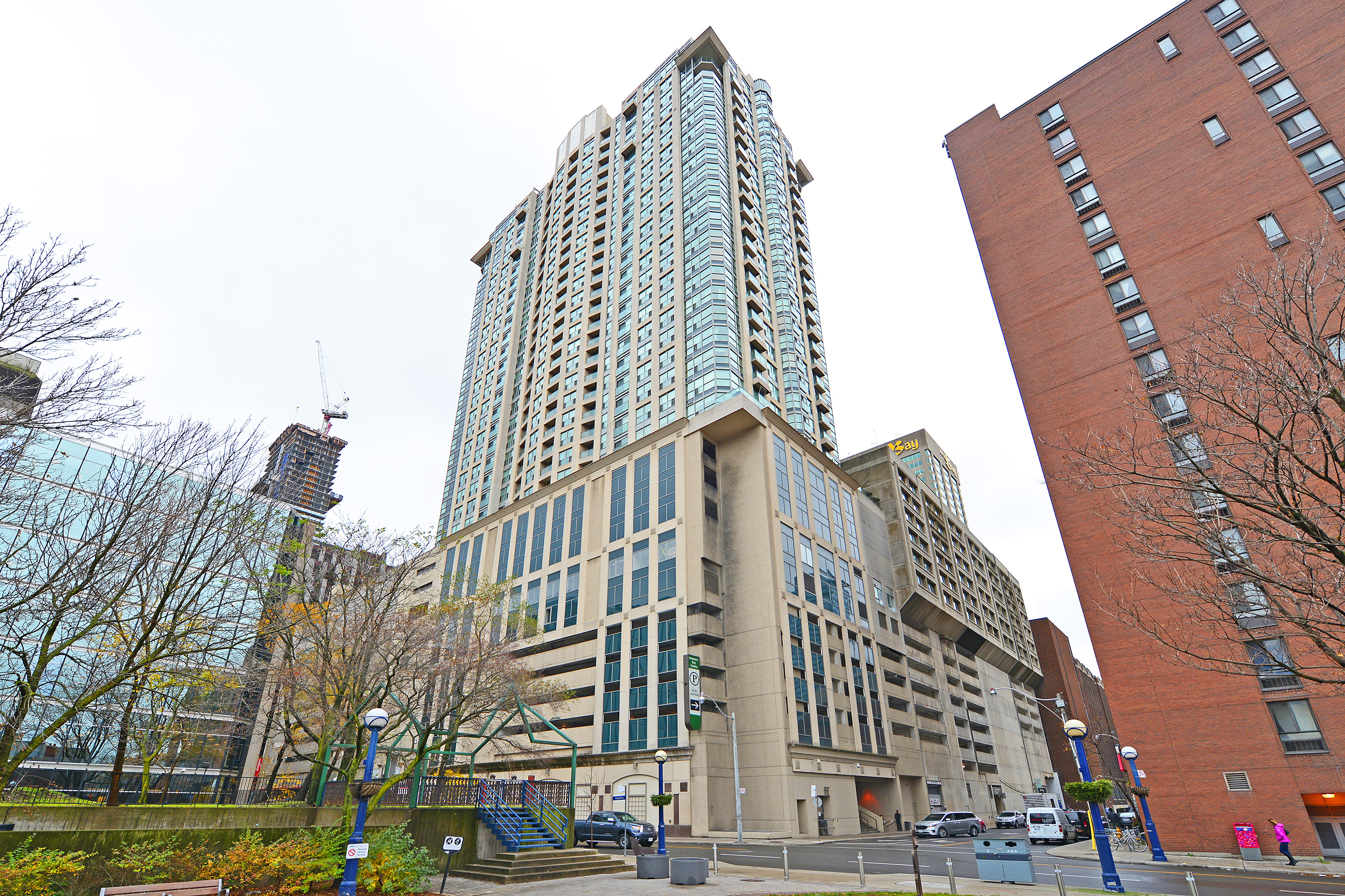 8 Park Road, Toronto, ON M4W 3S5