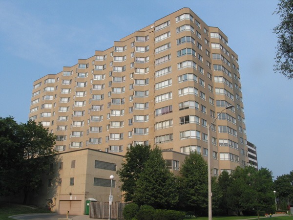 4 Park Vista, Toronto, ON M4B 3M8