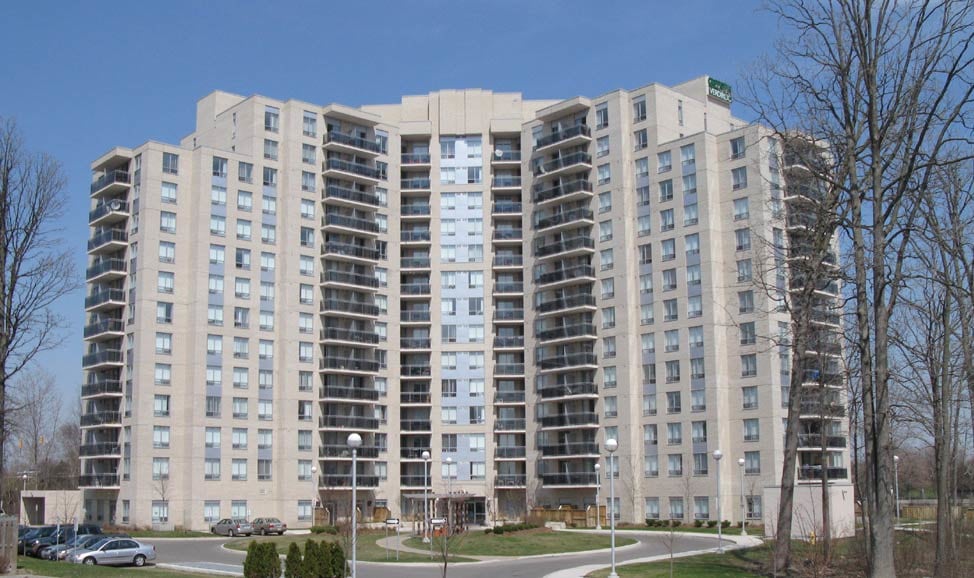 121 Parkway Forest Drive, Toronto, ON M2J 5H4