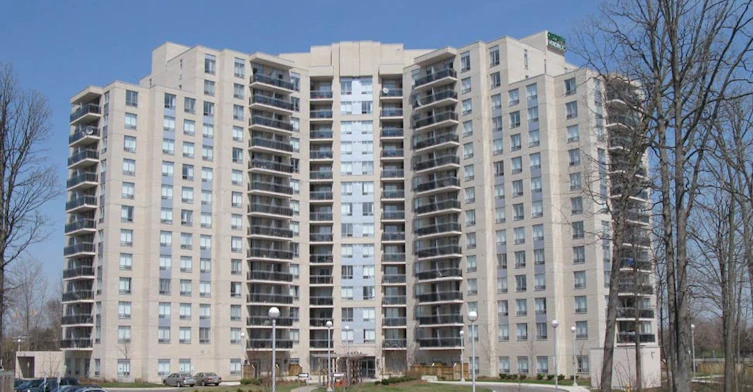 121 Parkway Forest Drive, Toronto, ON M2J 5H4