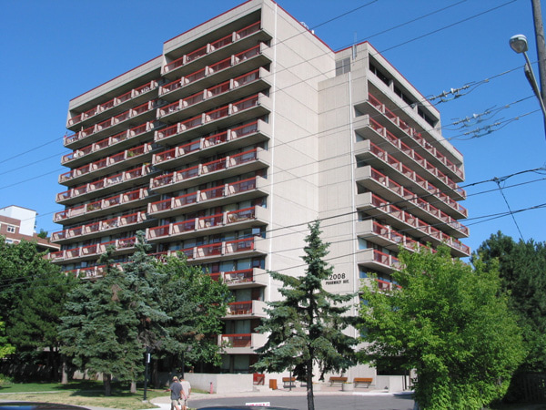 2008 Pharmacy Avenue, Toronto, ON M1T 1H6