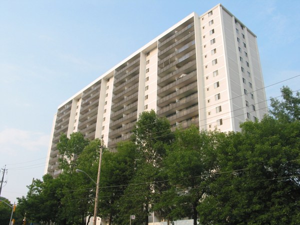 273 Pharmacy Avenue, Toronto, ON M1L 3E9