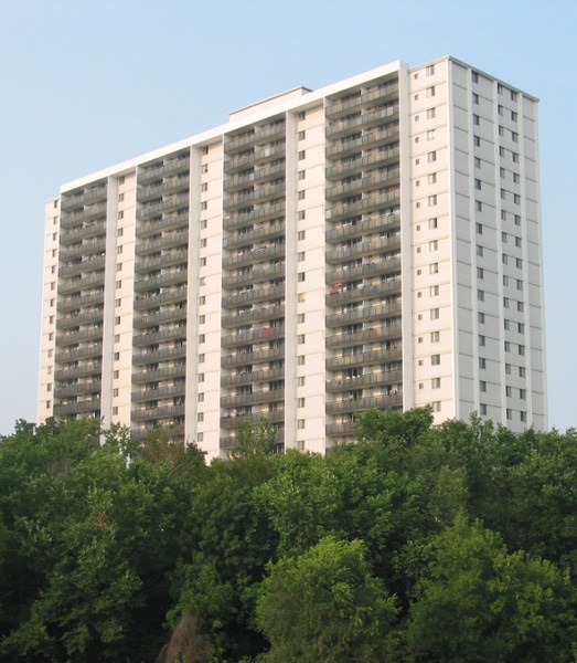 263 Pharmacy Avenue, Toronto, ON M1L 3E8