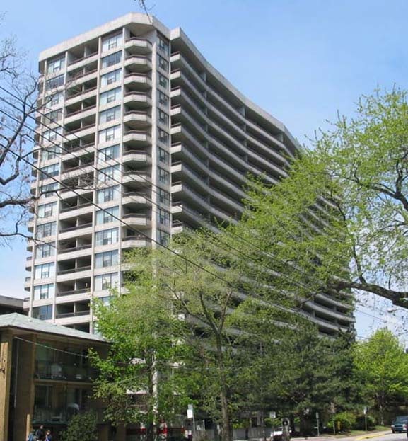 100 Quebec Avenue, Toronto, ON M6P 4B8 - 2