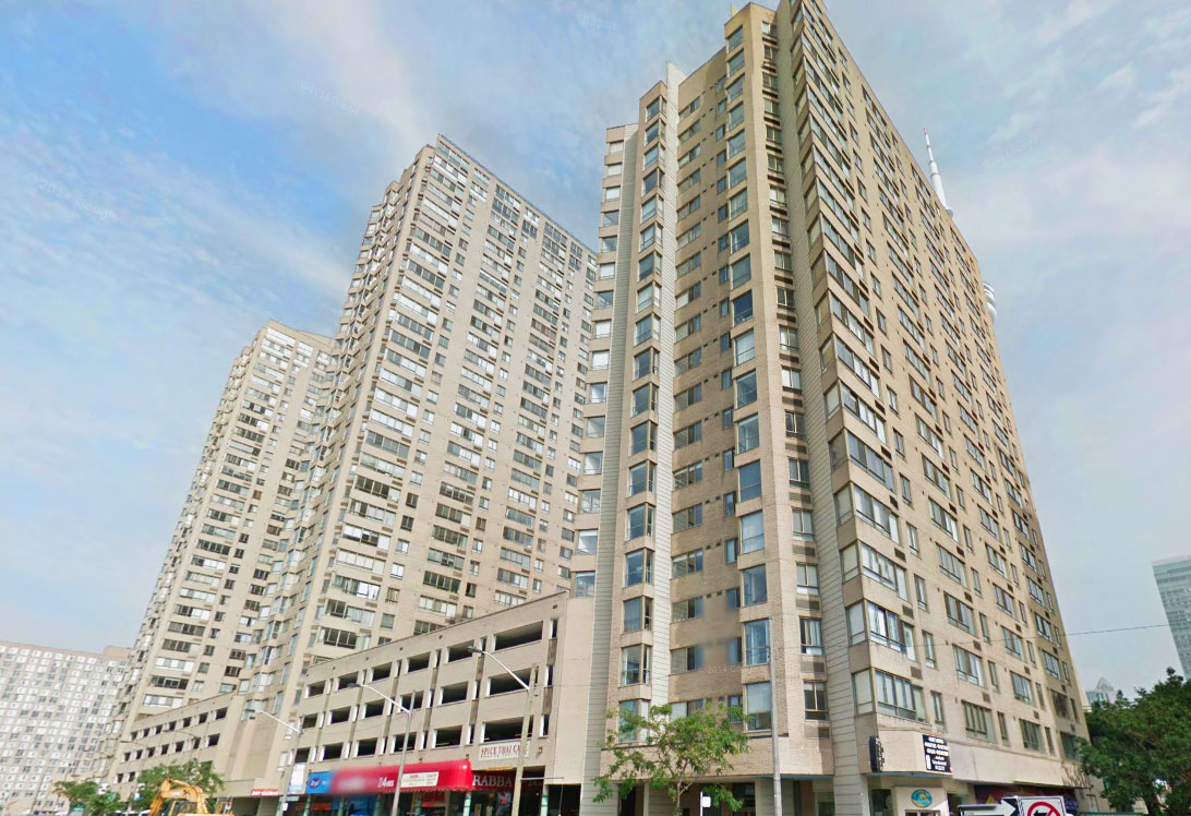 260 Queens Quay West, Toronto, ON M5J 2N3