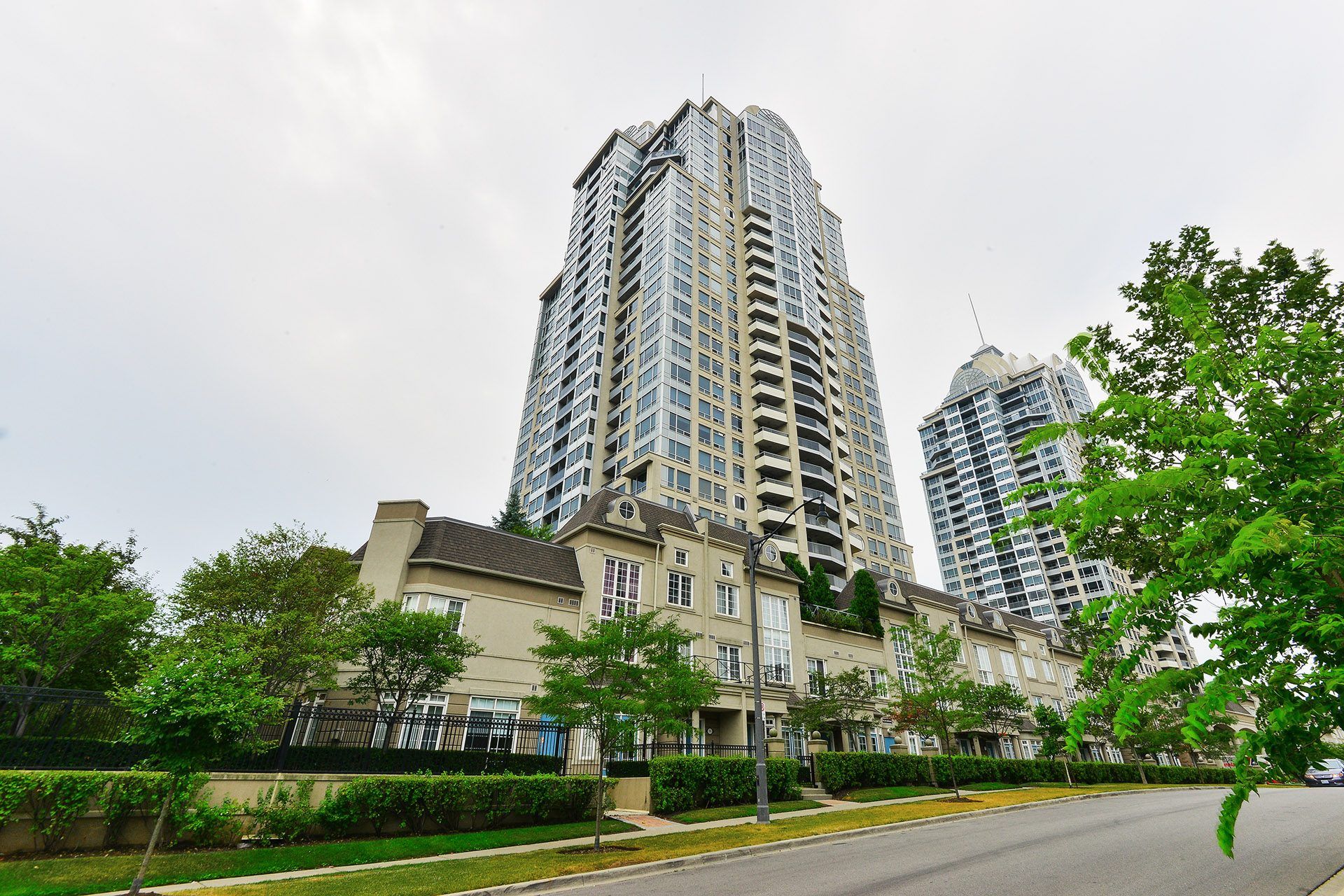 3 Rean Drive, Toronto, ON M2K 3C1 - 2