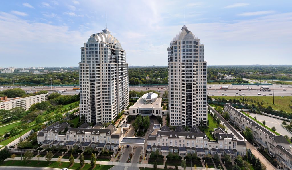 3 Rean Drive, Toronto, ON M2K 3C1