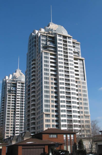 1 Rean Drive , Toronto, ON M2K 3C1