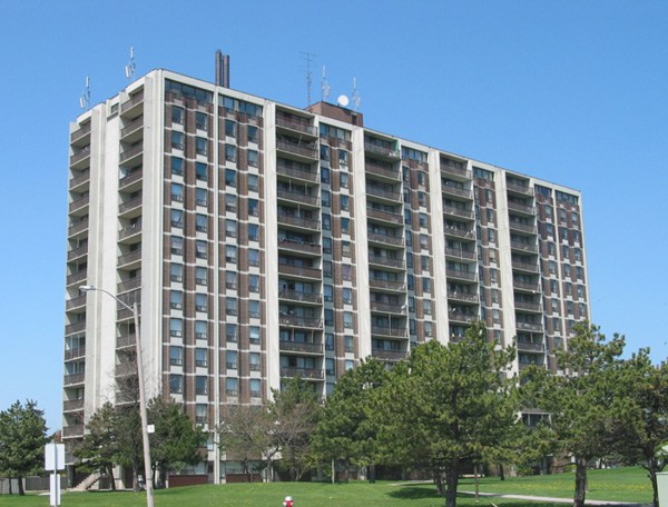 20 Redgrave Drive , Toronto, ON M9R 3T8