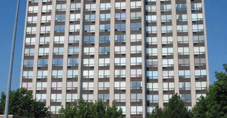1 Reidmount Avenue, Toronto, ON M1S 1S9