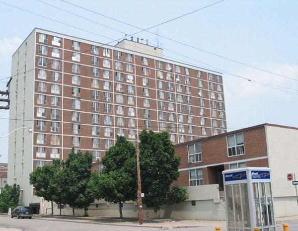800 Richmond Street West, Toronto, ON M6J 3N8