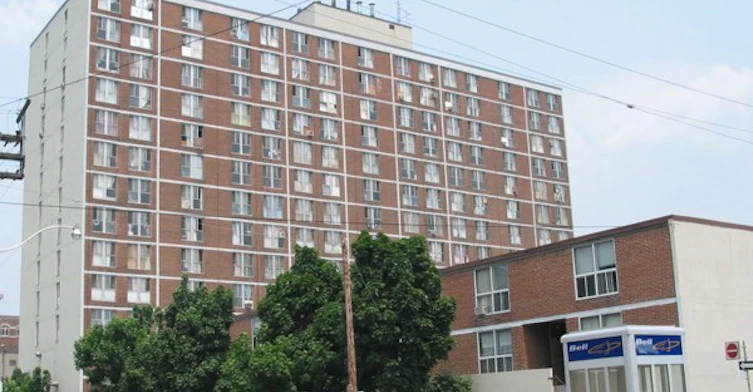 800 Richmond Street West, Toronto, ON M6J 3N8