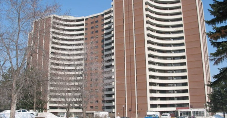 1 Richview Road , Toronto, ON M9A 4M6