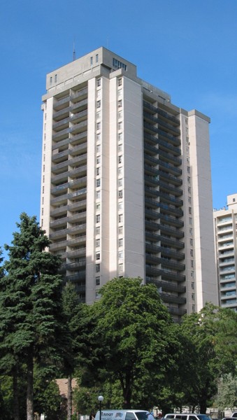 370 Ridelle Avenue, Toronto, ON M6B 4B4