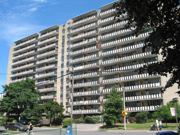 200 Roehampton Avenue, Toronto, ON M4P 1R8