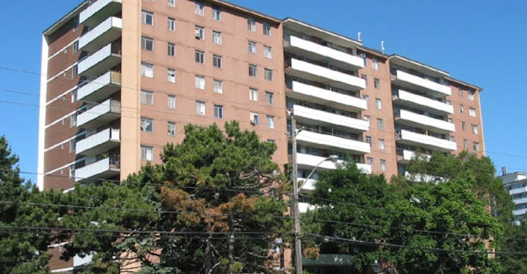 105 Rowena Drive, Toronto, ON M3A 3S1