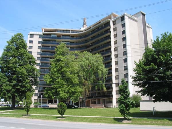 1407 Royal York Road , Toronto, ON M9P 3A6