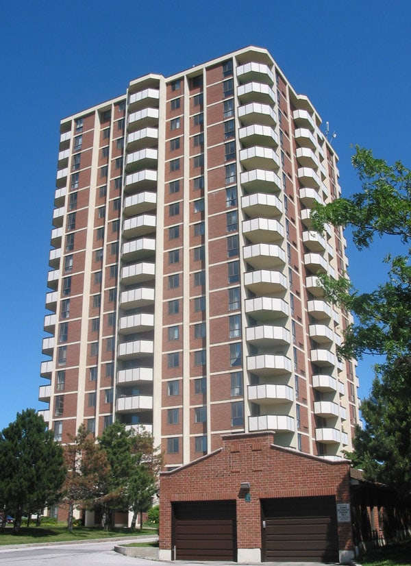 70 Ruddington Drive, Toronto, ON M2K 2X8