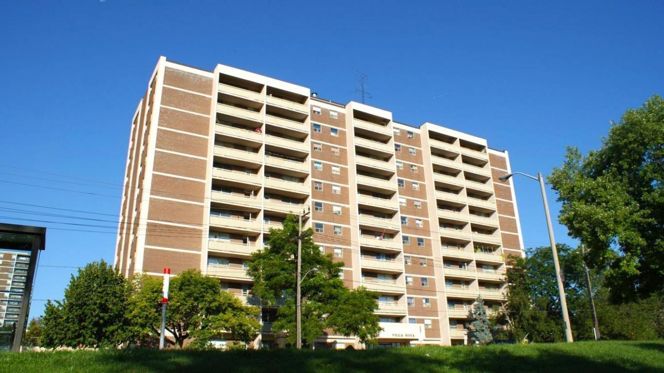 530 Scarlett Road , Toronto, ON M9P 2S3