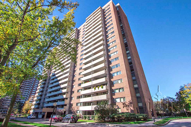 260 Scarlett Road, Toronto, ON M6N 4X6