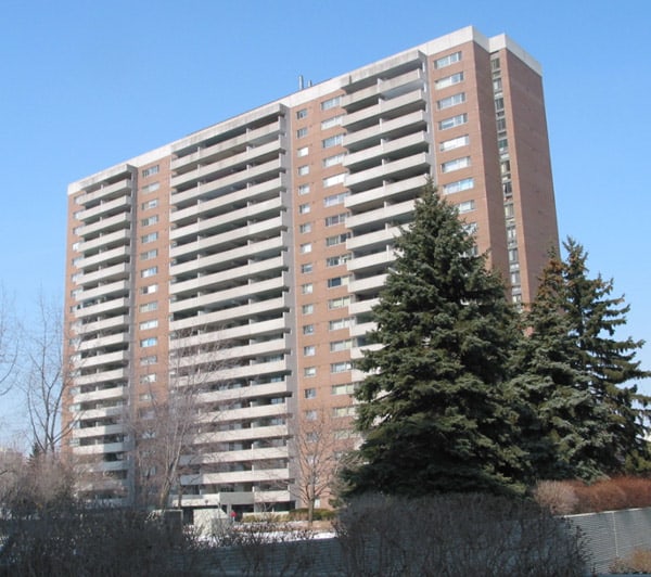 240 Scarlett Road, Toronto, ON M6N 4X4