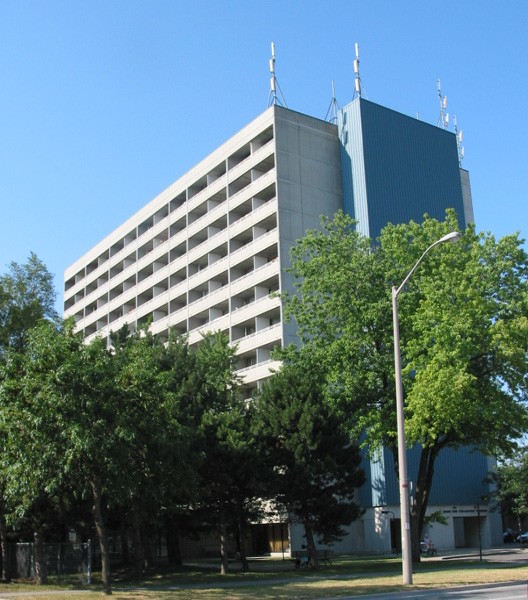3825 Sheppard Avenue East, Toronto, ON M1T 3L5