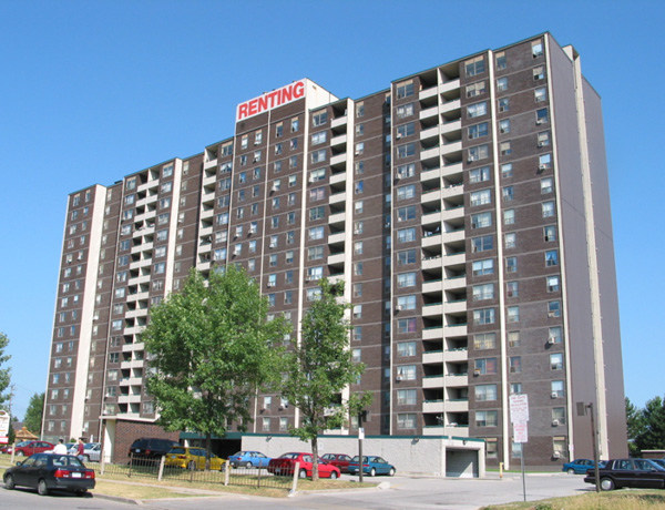 3275 Sheppard Avenue East, Toronto, ON M1T 3P1