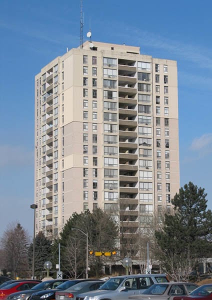 644 Sheppard Avenue East, Toronto, ON M2K 1B8