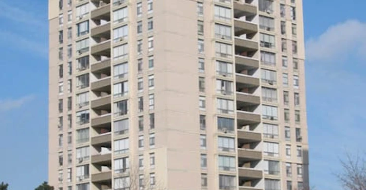 642 Sheppard Avenue East, Toronto, ON M2K 1B9