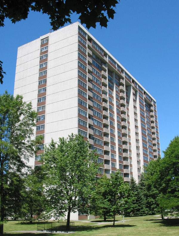 25 Silver Springs Boulevard, Toronto, ON M1W 2S4