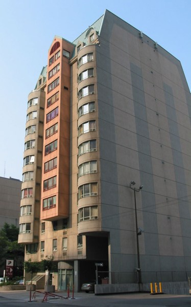 248 Simcoe Street, Toronto, ON M5T 3B9