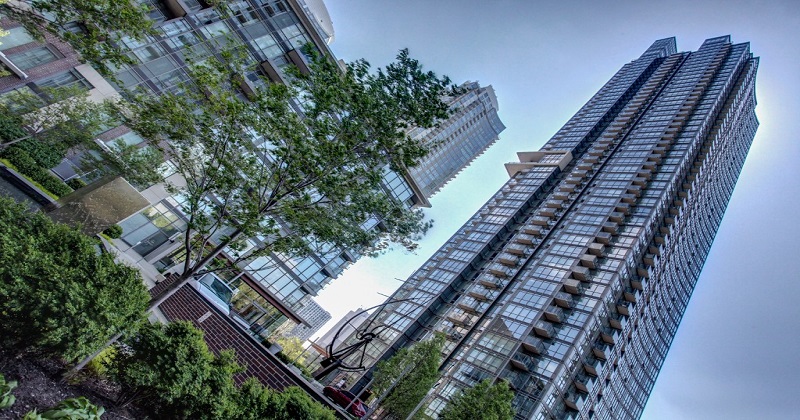 11 Brunel Court, Toronto, ON M5V 3Y2