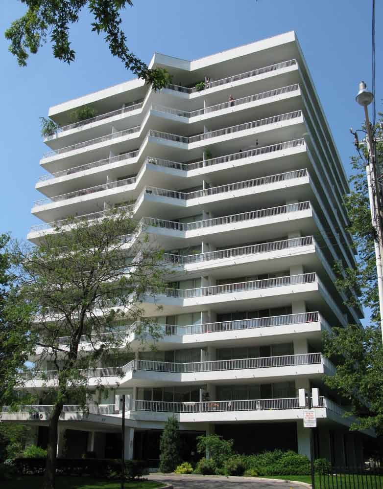 190 Saint George Street, Toronto, ON M5R 2N4