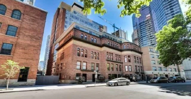 11 Saint Joseph Street, Toronto, ON M4Y 3G4