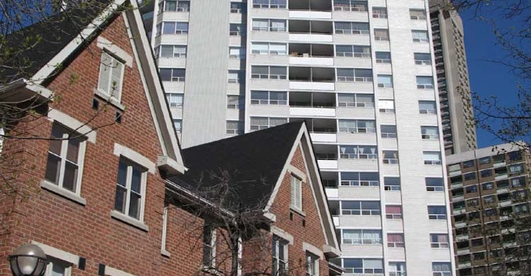 25 Saint Mary Street, Toronto, ON M4Y 1R2 - 2