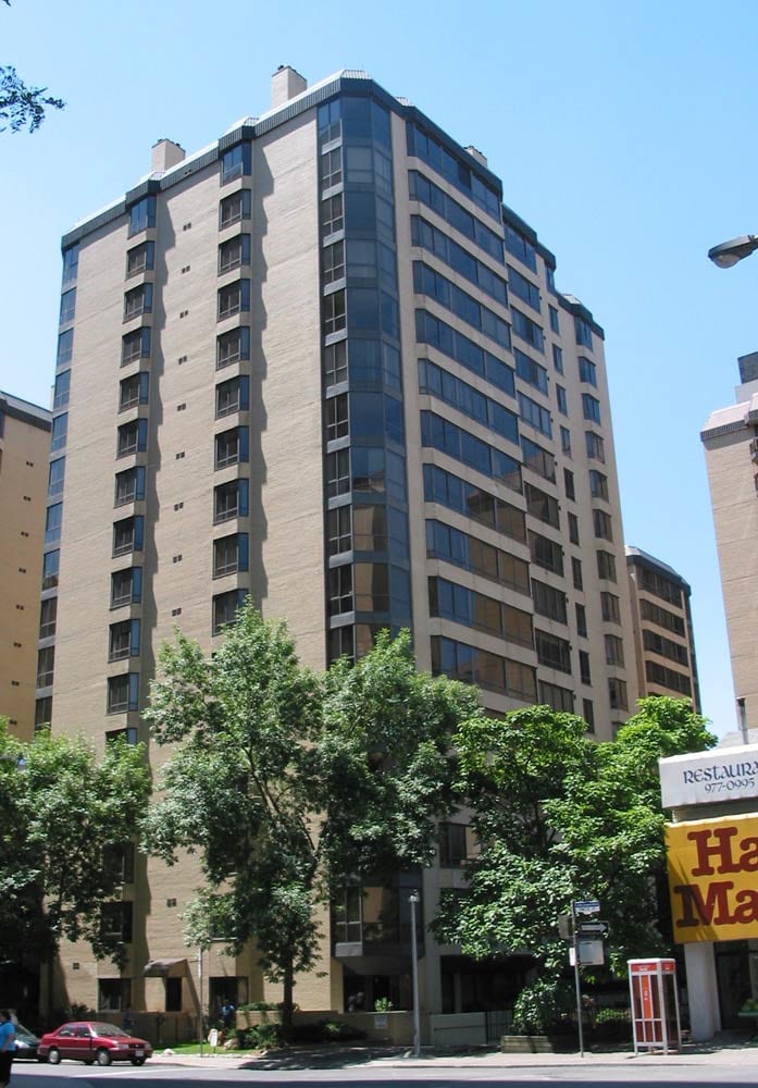 211 Saint Patrick Street, Toronto, ON M5T 2Y9