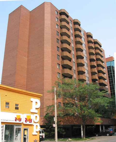 20 Saint Patrick Street, Toronto, ON M5T 2Y4
