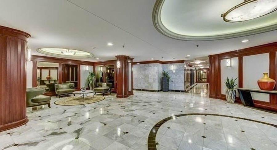 1121 Steeles Avenue West, Toronto, ON M2R 3W7 - 2