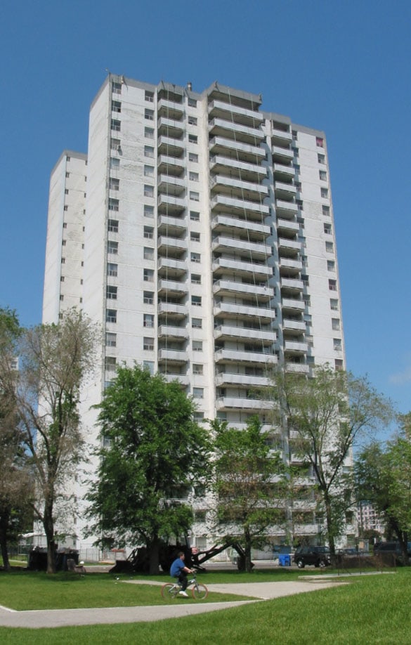 765 Steeles Avenue West, Toronto, ON M2R 2S7