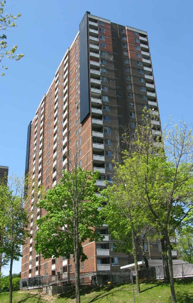 40 Teesdale Place, Toronto, ON M1L 1L3 - 2