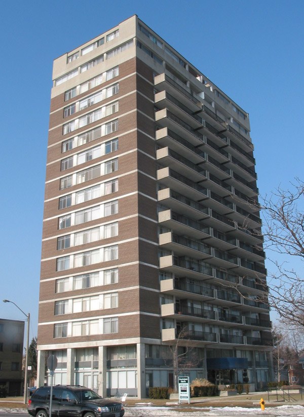 289 The Kingsway , Toronto, ON M9A 3T9