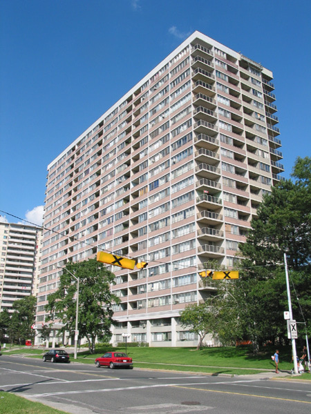 53 Thorncliffe Park Drive, Toronto, ON M4H 1L1